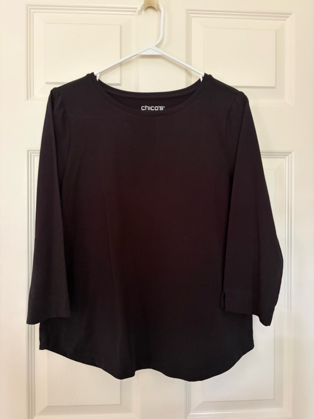 Chico's Black 3/4 Sleeve Crewneck Top
